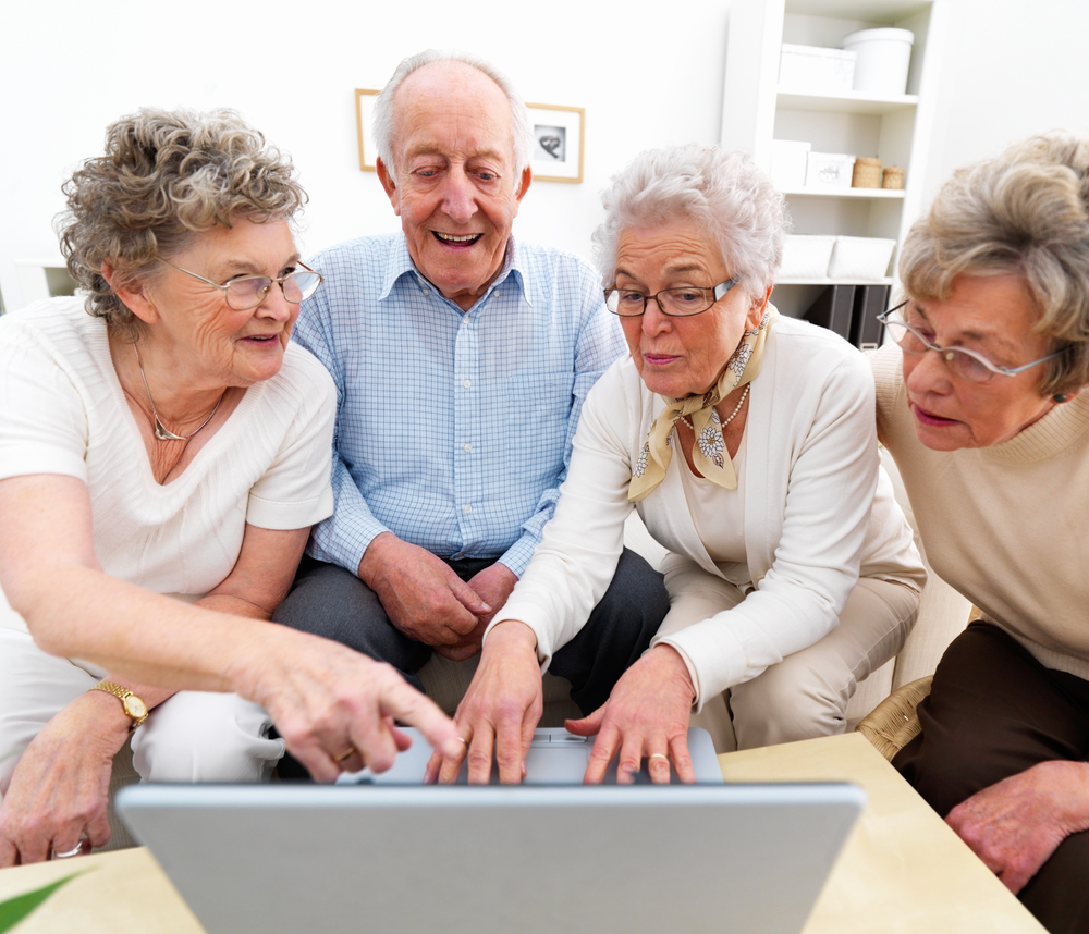seniors-facing-financial-insecurity-turn-to-the-internet-for-stability