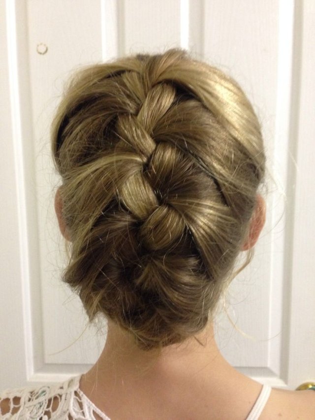 tucked-in-french-braid-hairstyles